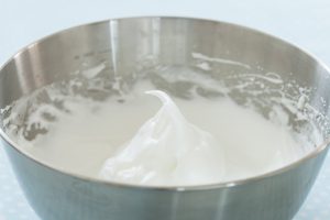 卵_メレンゲ_泡立て_藤野屋②